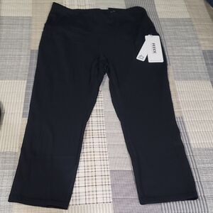 RBX NWT Black Nylon-Spandex Capri With Side Pockets Womens L